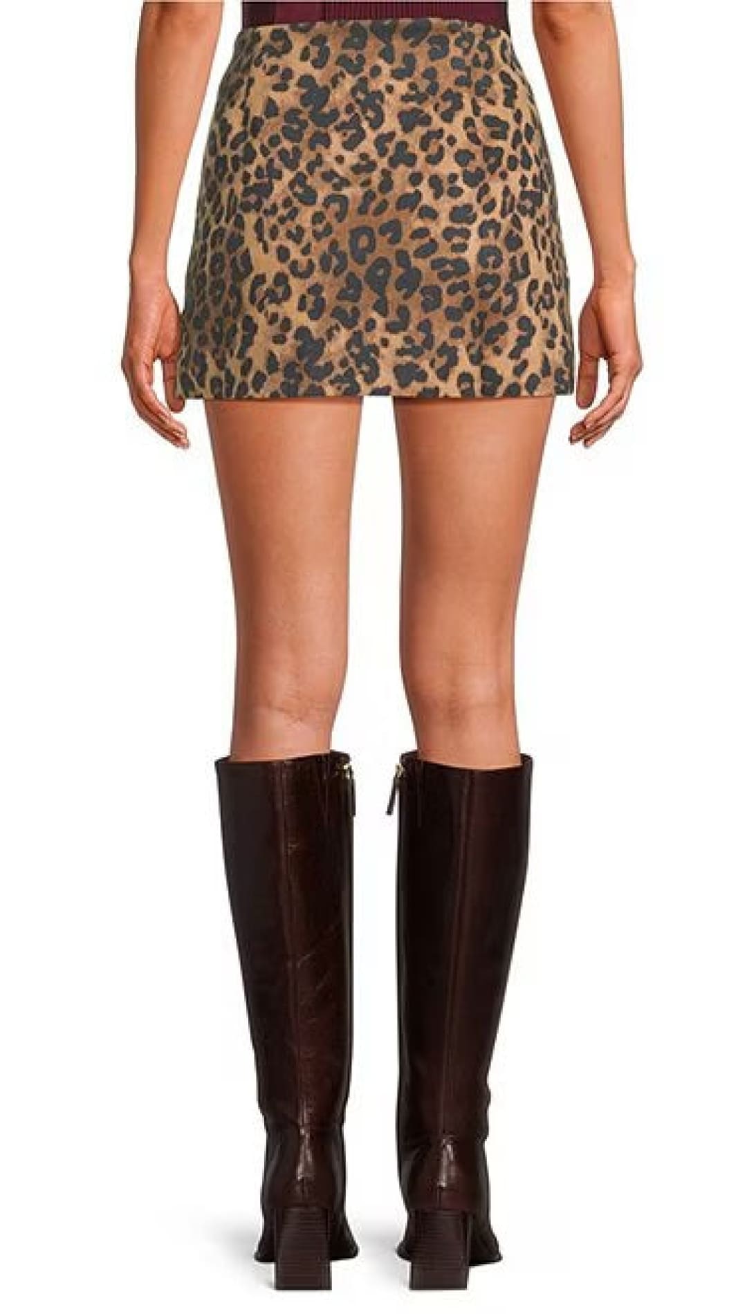 Leopard print mini skirt with dark brown knee-high boots
