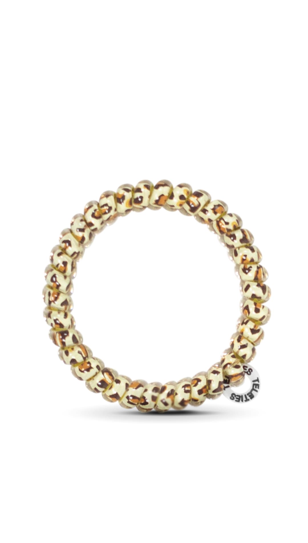 Gold chain link ring with intricate design and polished finish.