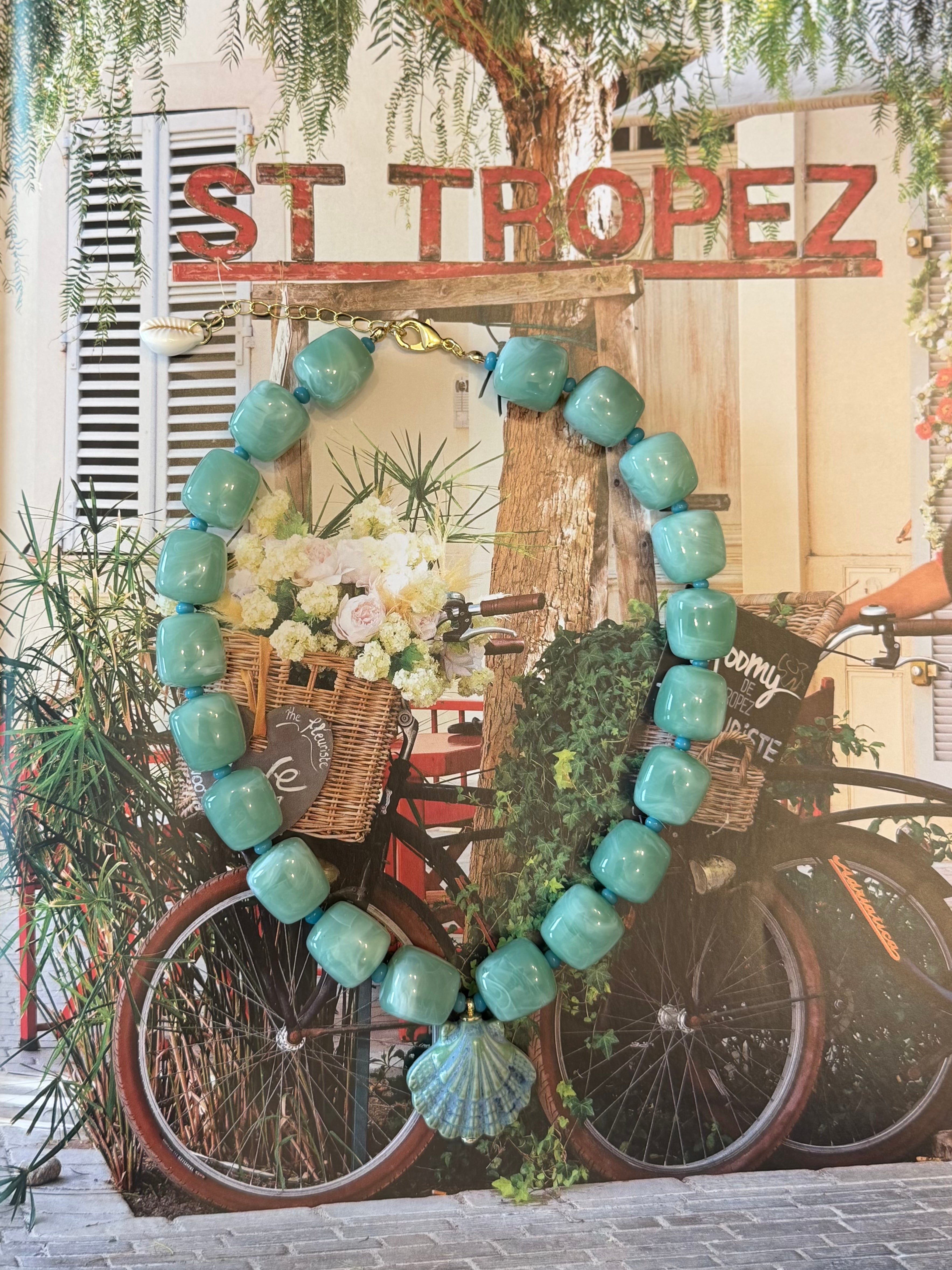 Corsica Chunky Shell Necklace