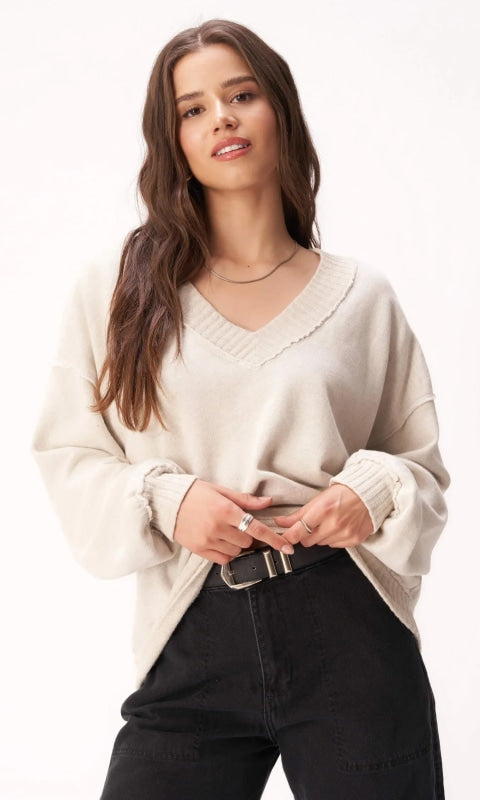 Arya V-Neck Sweatshirt - 150 Sweatshirts