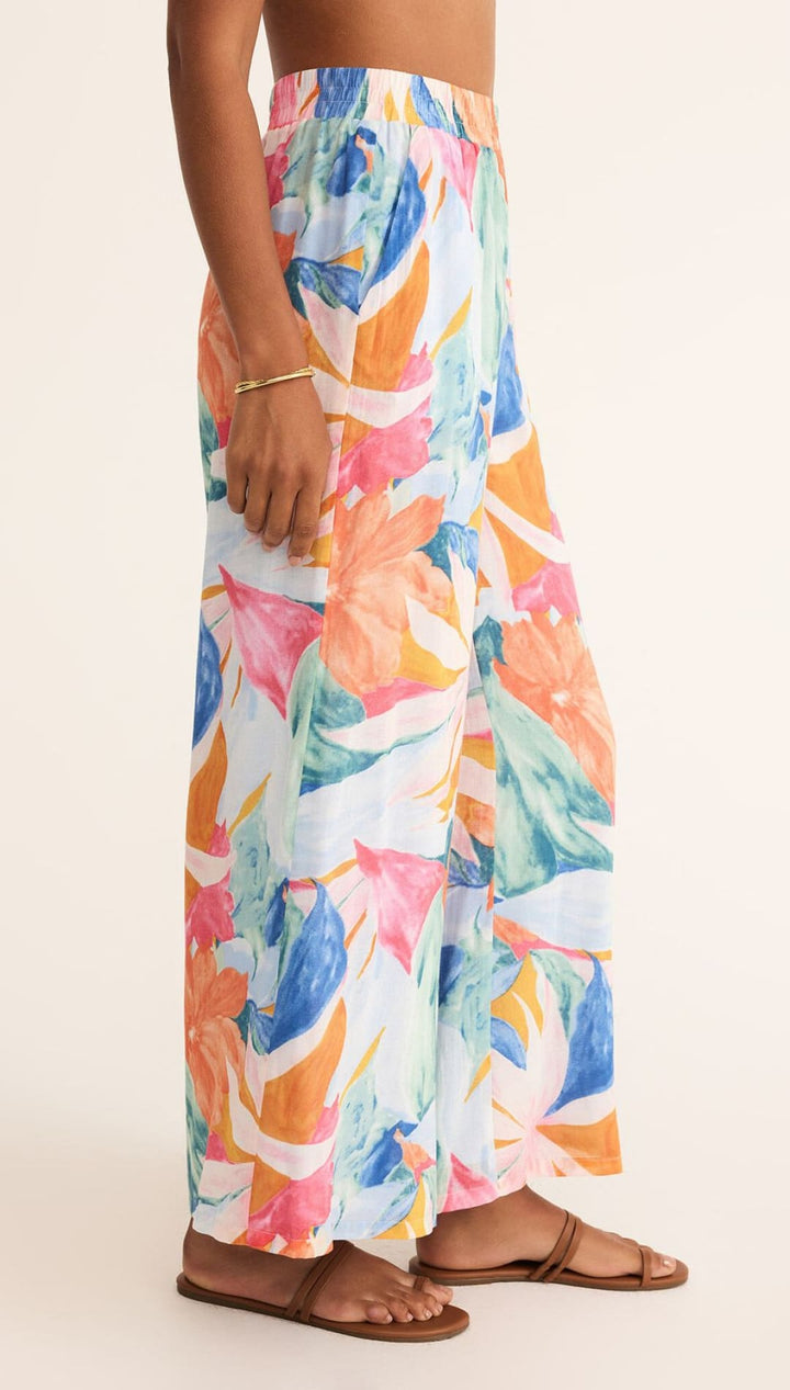 Floral print wide-leg pants.