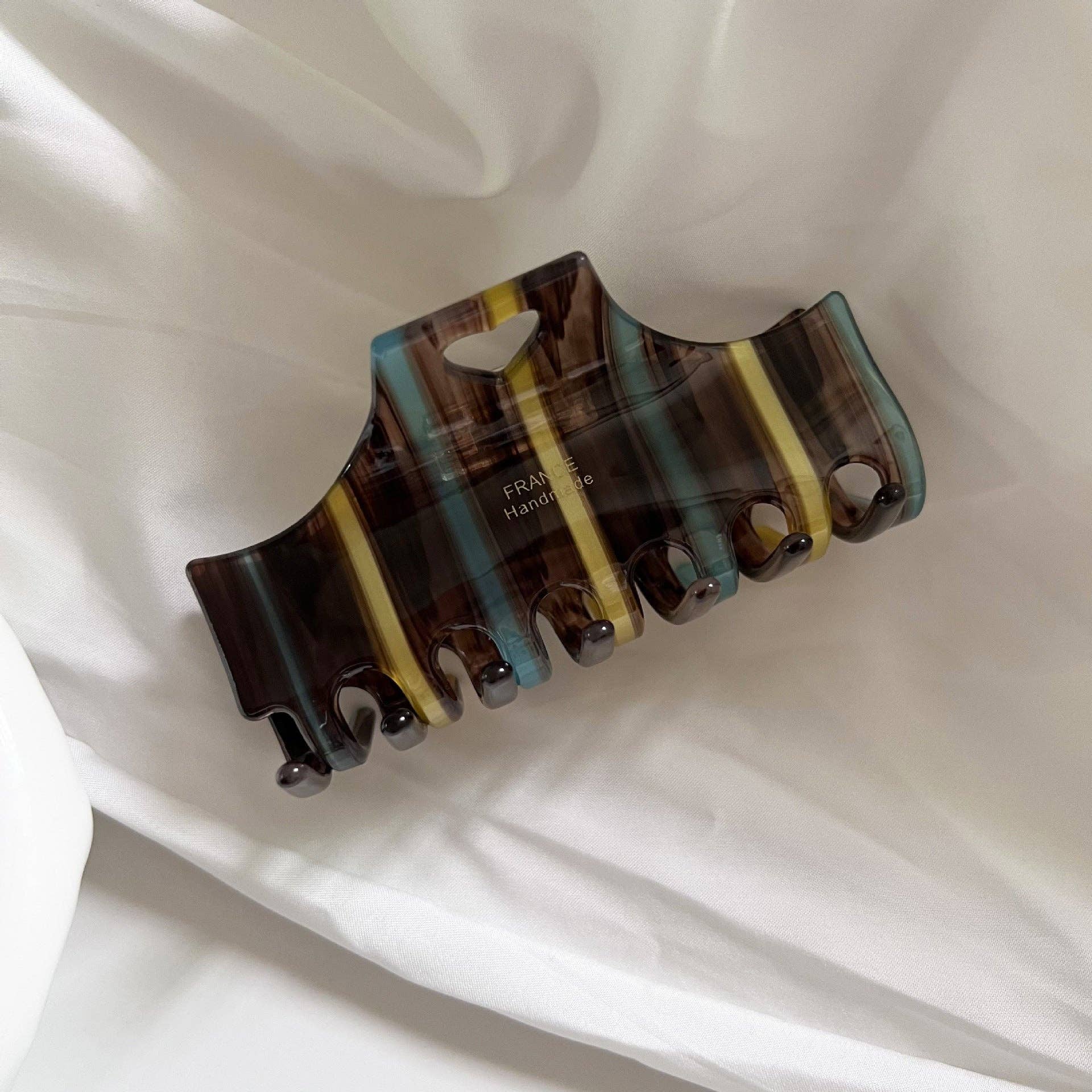 Claw Clip - Stripe/Heart