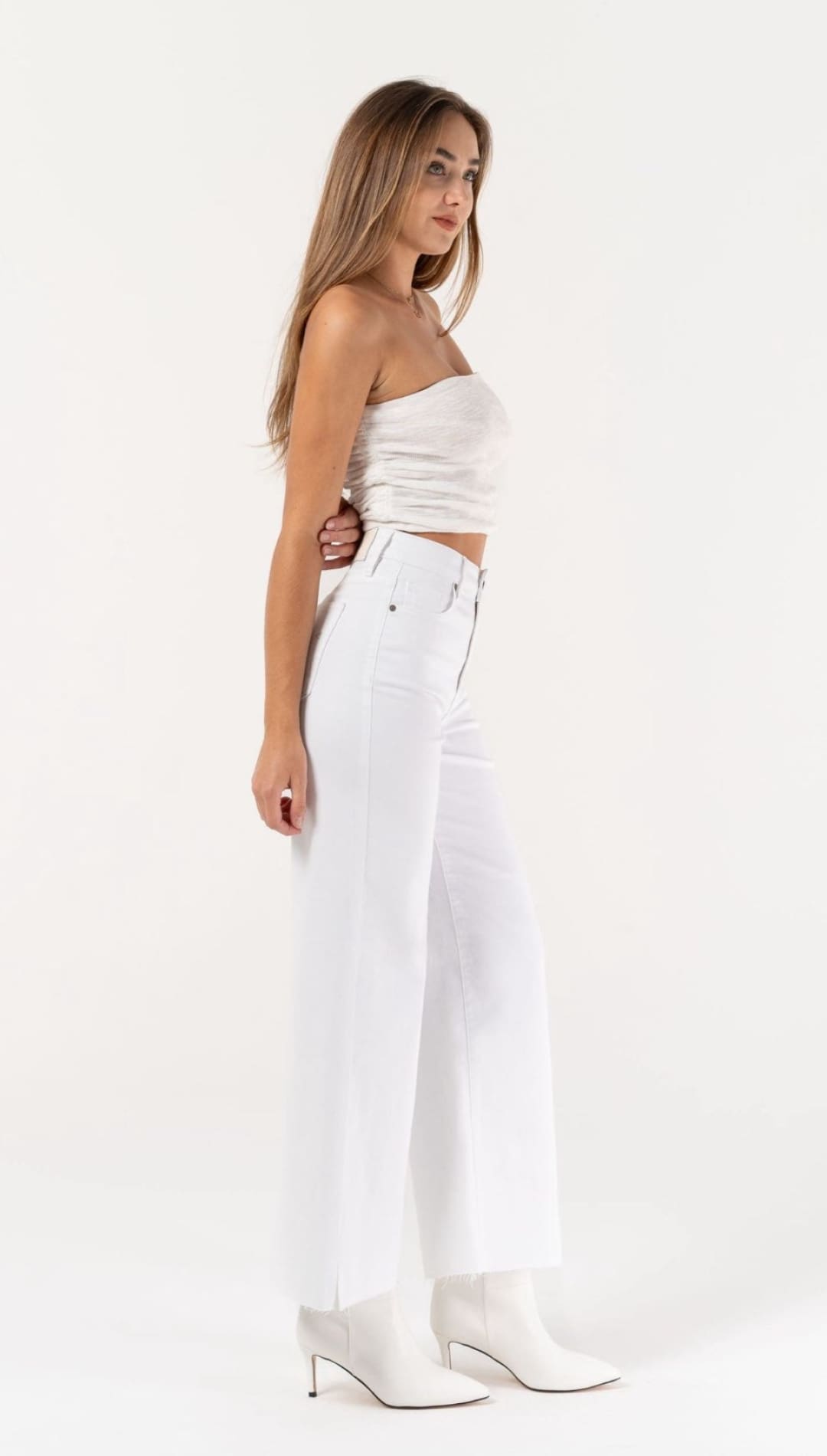 Nori Wide Leg Jeans - 200 Jeans