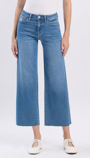 Wide-leg cropped jeans in light blue denim with white stitching and a high waist.