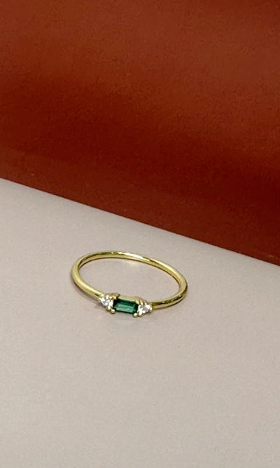 Single Emerald Baguette Ring - JEWL