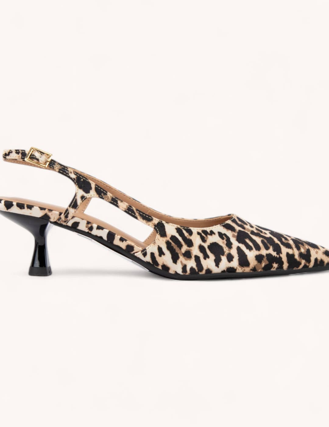 Leopard print slingback kitten heel.