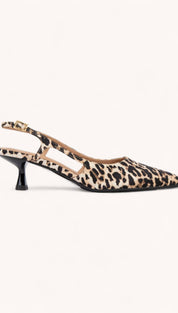 Leopard print slingback kitten heel.