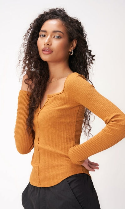 Voyager Notch Neck Top - 110 Long Sleeve